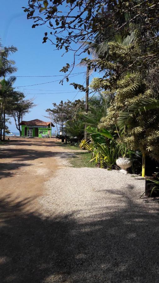 Casa Palmeiras Pe Na Areia Ubatuba