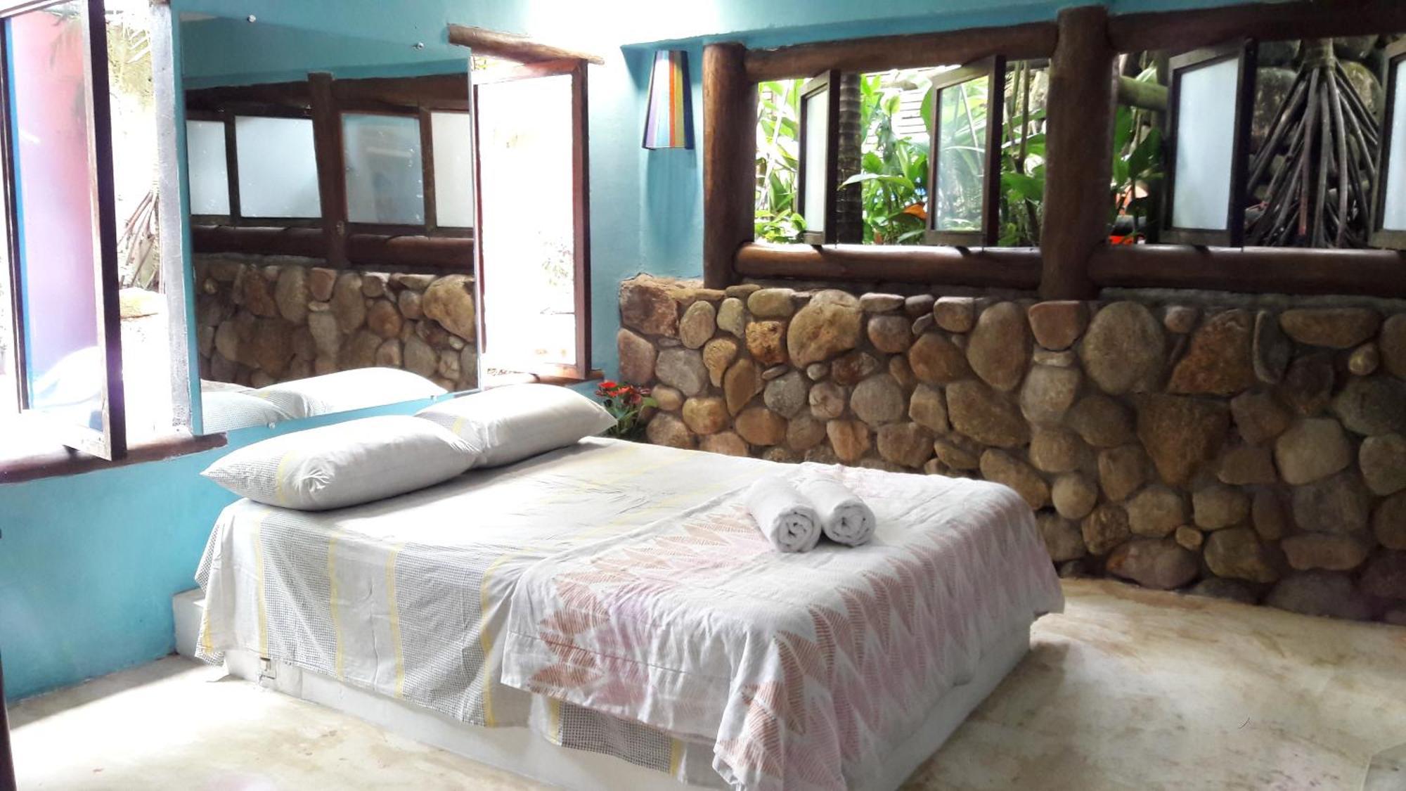 Casa Palmeiras Pe Na Areia Hospedagem domiciliar Ubatuba